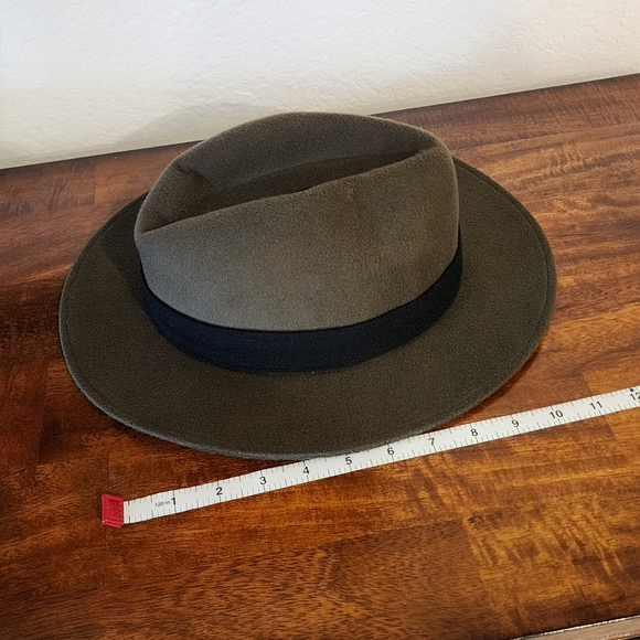 Torrid hat med/LG - Picture 6 of 9